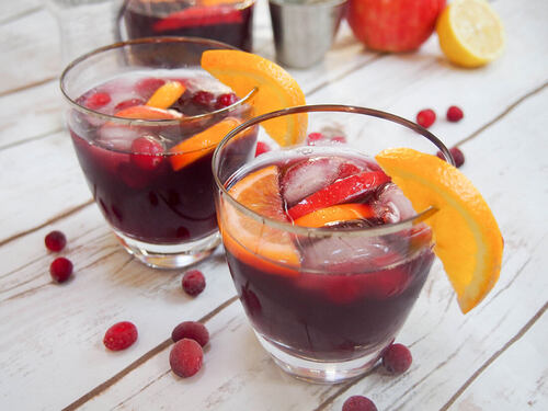 Cranberry sangria